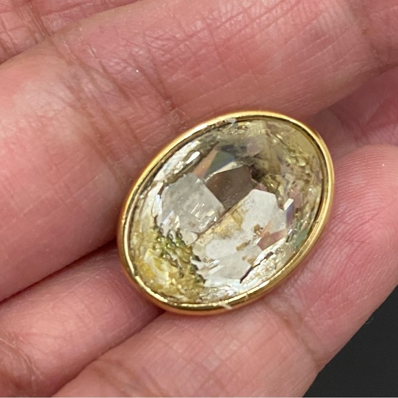 Vintage GIVENCHY New York Goldtone Oval Clear Crystal Rhinestone Clip Earrings - Picture 15 of 16